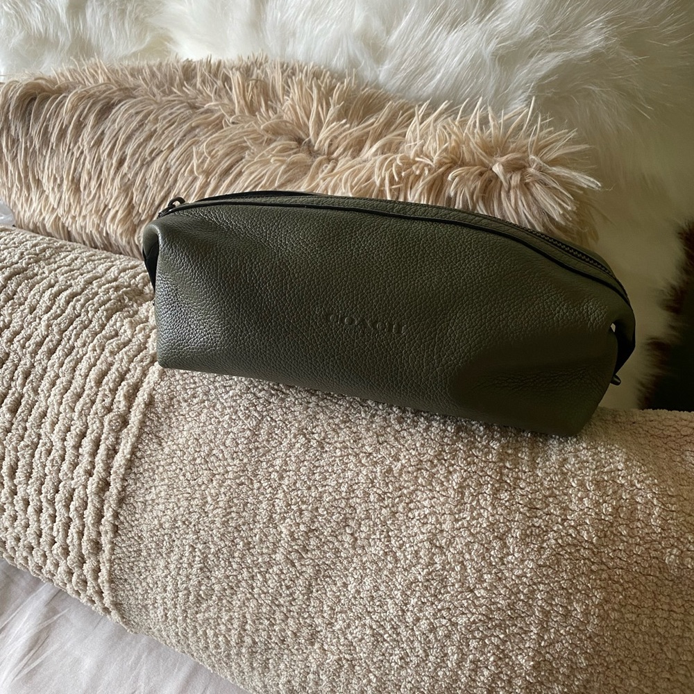 Olive Coach toiletries/cosmetics bag